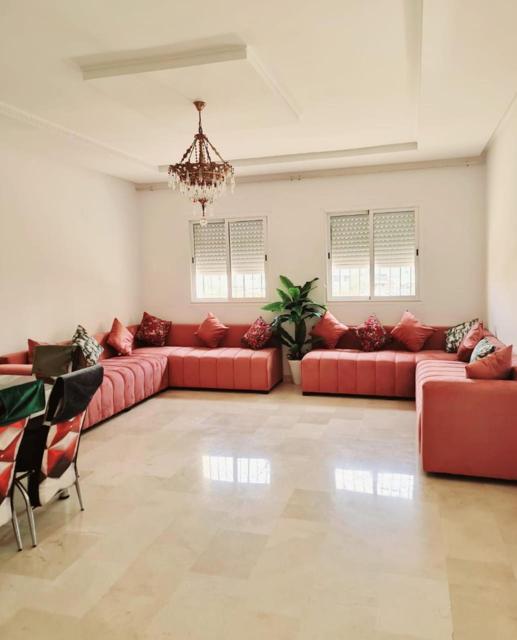 Fes Urban Apartment - Urban Elegance With Garden And Pool Access 외부 사진